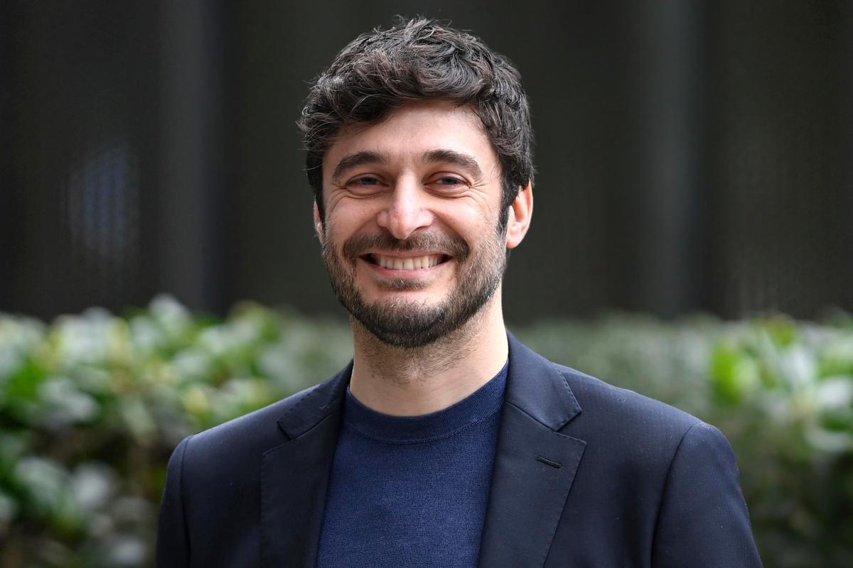Lino-Guanciale-Il-Commissario-Ricciardi-3-